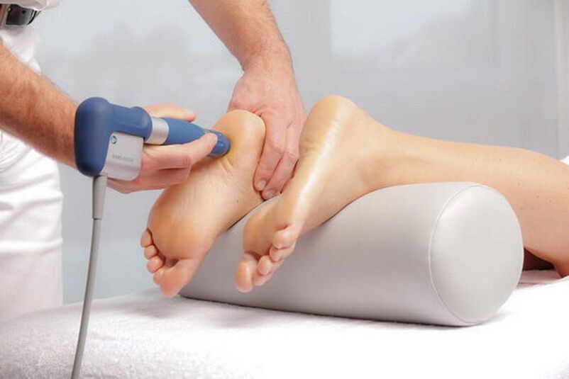 Realización de terapia con ondas de choque.